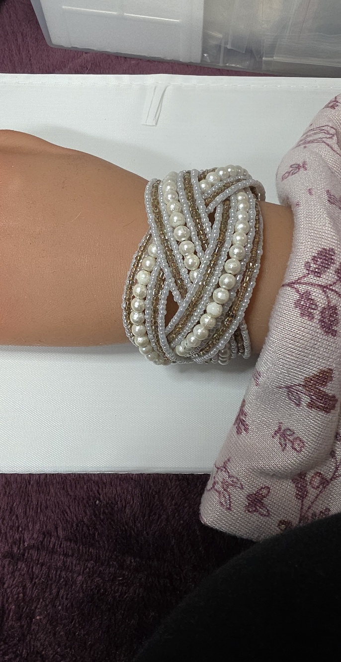 Elegant Braided Pearl Cuff Bracelet - Ivory and Gold